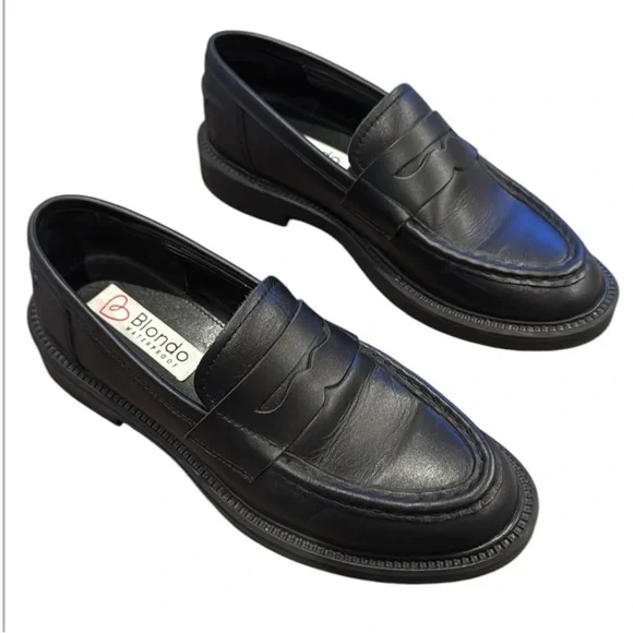 Blondo Black Leather Loafers - Picture 6 of 12